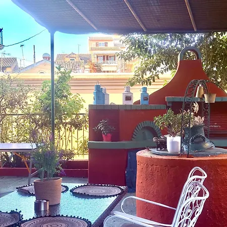 Daire Fay's Barbeque Garden House -family Activities Corfu Port *